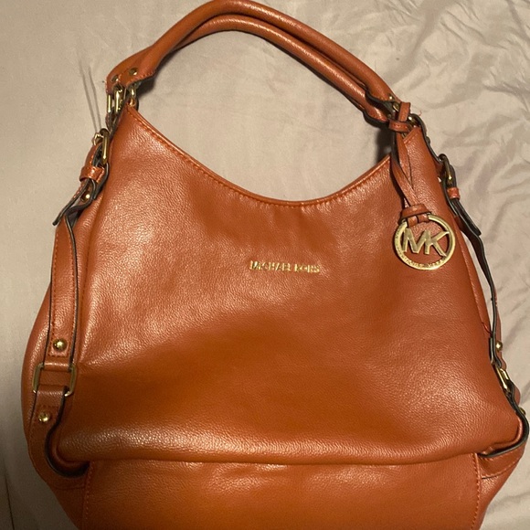 Michael Kors purse - Picture 1 of 3